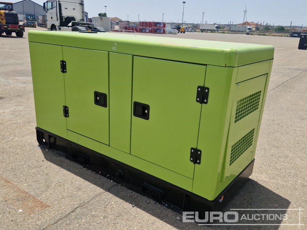 Compal Power VG-R30 - Generador industriale: foto 5 Compal Power VG-R30 - Generador industriale: foto 5