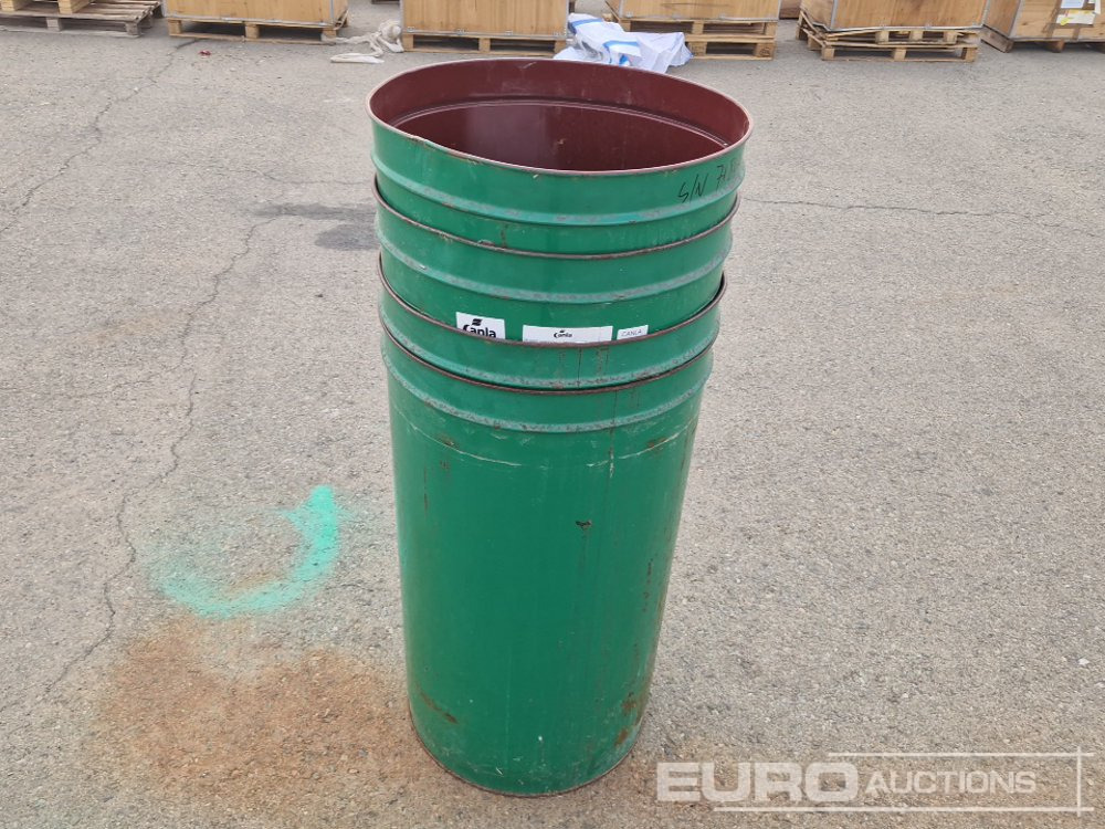 Metal Barrel (4 of) - Equipo de construcción: foto 1 Metal Barrel (4 of) - Equipo de construcción: foto 1