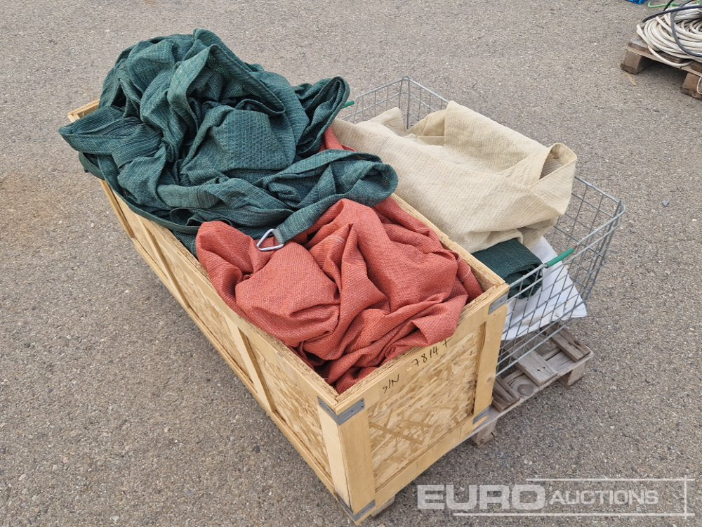 Pallet of Various Mesh Covers - Equipo de construcción: foto 3 Pallet of Various Mesh Covers - Equipo de construcción: foto 3