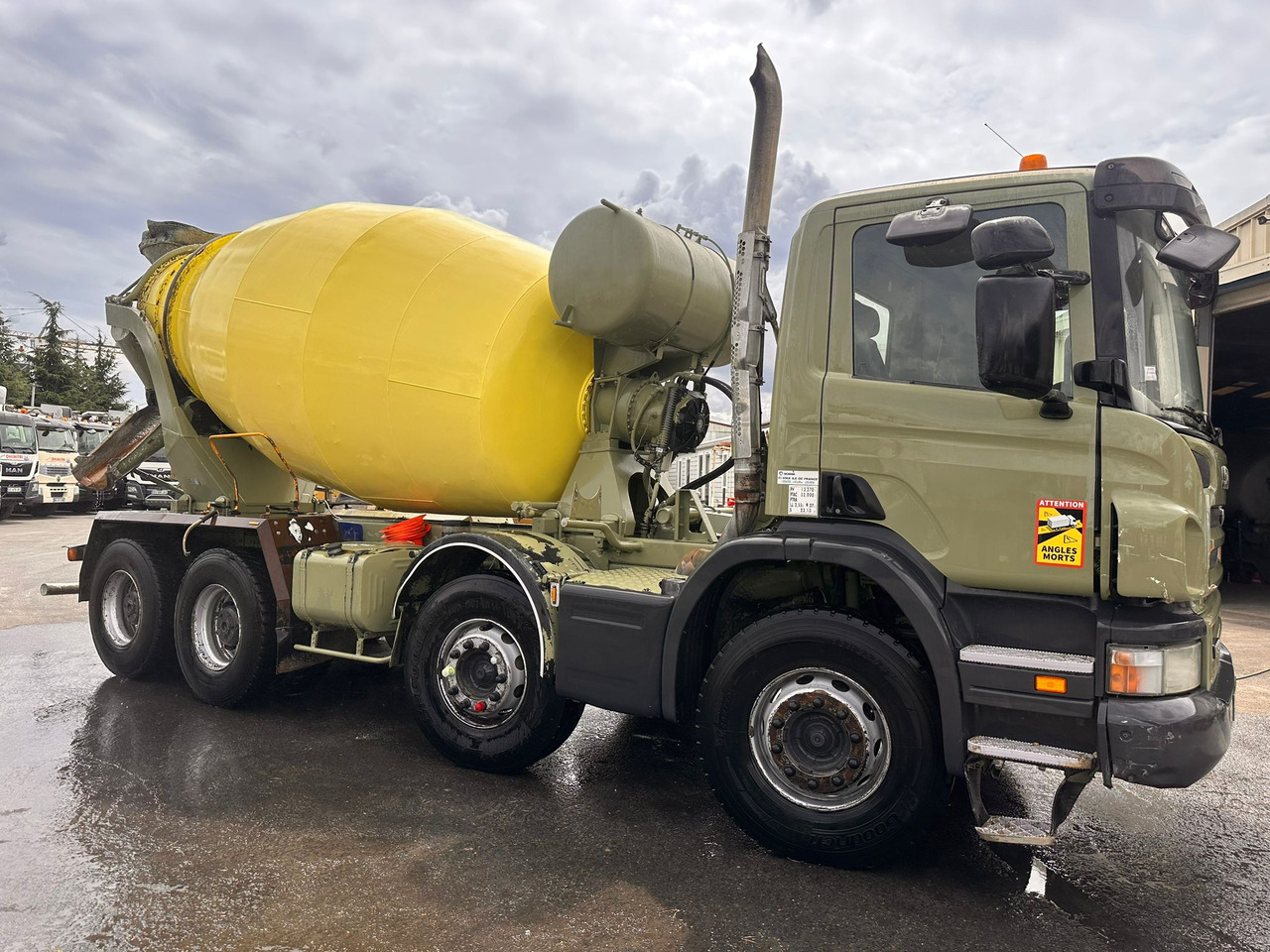 Camion béton Scania P380 CP-230-MP - Camión hormigonera: foto 3 Camion béton Scania P380 CP-230-MP - Camión hormigonera: foto 3