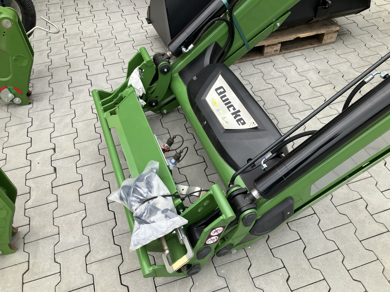 Alö Frontlader Q5 LDM EURO - Cargador frontal para tractor: foto 3 Alö Frontlader Q5 LDM EURO - Cargador frontal para tractor: foto 3