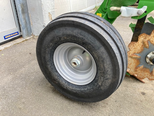 Amazone CAYROS XMS 950 VS 4-Schar - Arado: foto 2 Amazone CAYROS XMS 950 VS 4-Schar - Arado: foto 2