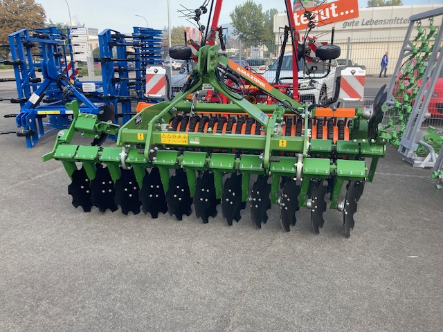Amazone Catros 3003 - Rastras: foto 1 Amazone Catros 3003 - Rastras: foto 1