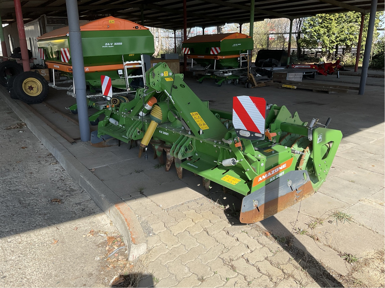 Amazone KX 3001 Anbaukreiselgrubbe - Equipo para trabajo del suelo: foto 3 Amazone KX 3001 Anbaukreiselgrubbe - Equipo para trabajo del suelo: foto 3