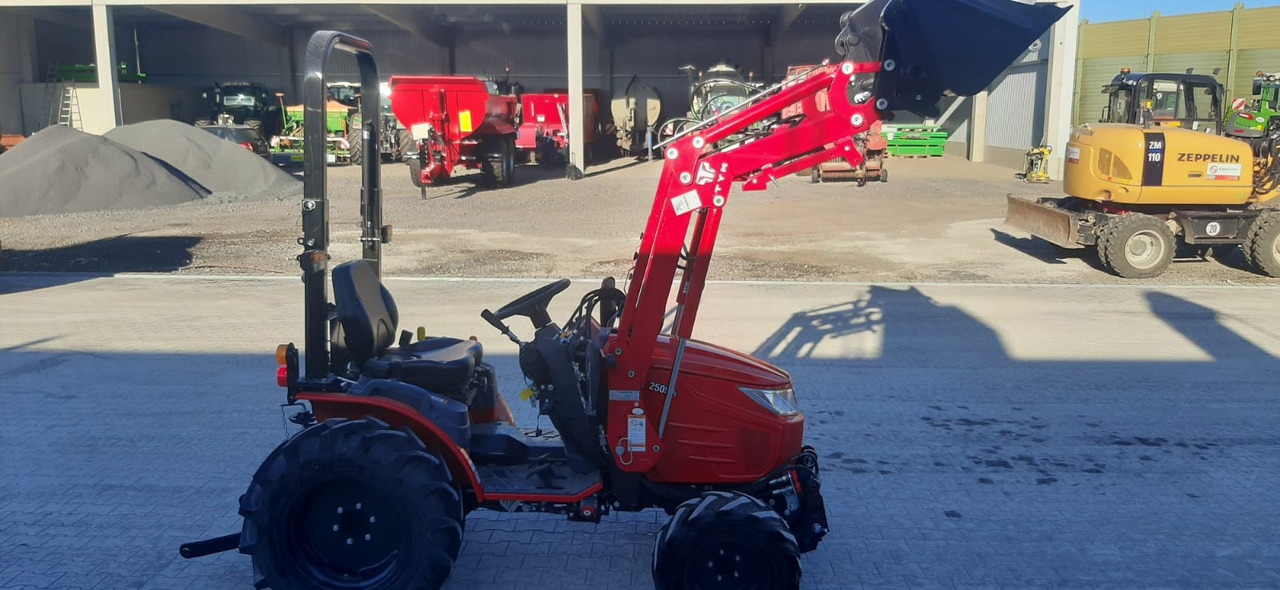 Branson Branson 2505H - Tractor: foto 1 Branson Branson 2505H - Tractor: foto 1