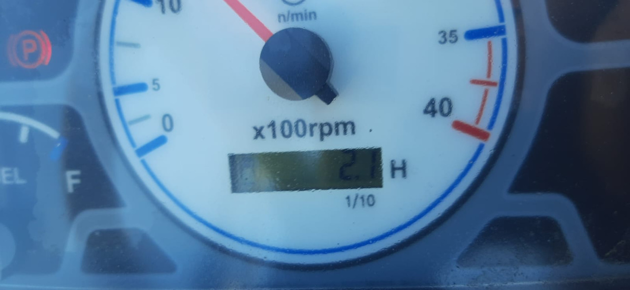 Branson Branson 2505H - Tractor: foto 2 Branson Branson 2505H - Tractor: foto 2