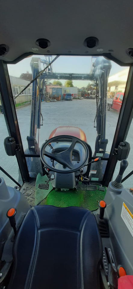 Branson Branson 6225C - Tractor: foto 5 Branson Branson 6225C - Tractor: foto 5