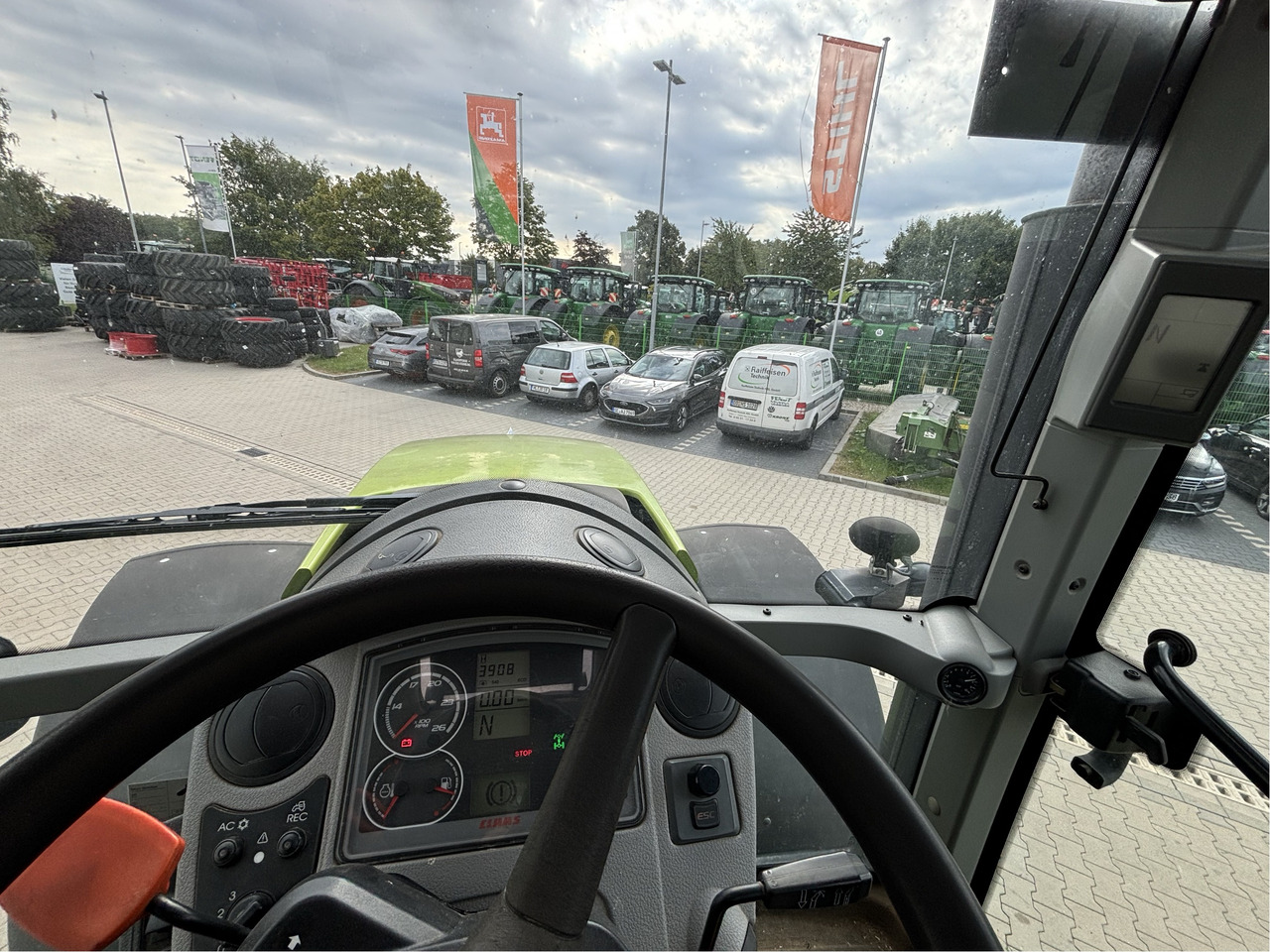 Claas Axion 850 Hexa-Shift - Tractor: foto 2 Claas Axion 850 Hexa-Shift - Tractor: foto 2