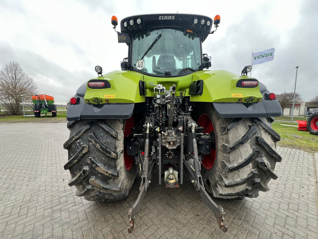 Tractor Claas Axion 930: foto 8
