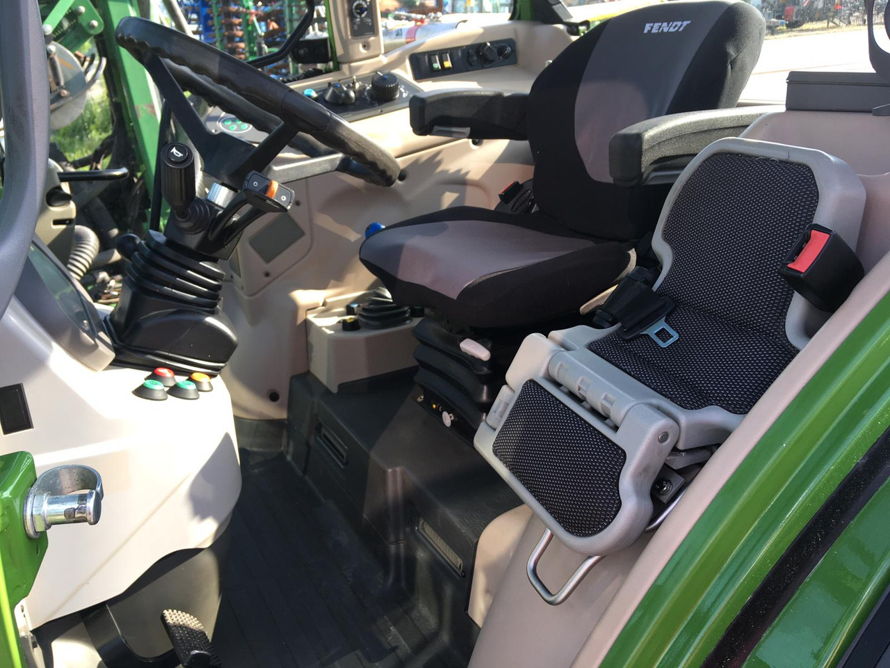 Fendt 211 Vario - Tractor: foto 5 Fendt 211 Vario - Tractor: foto 5