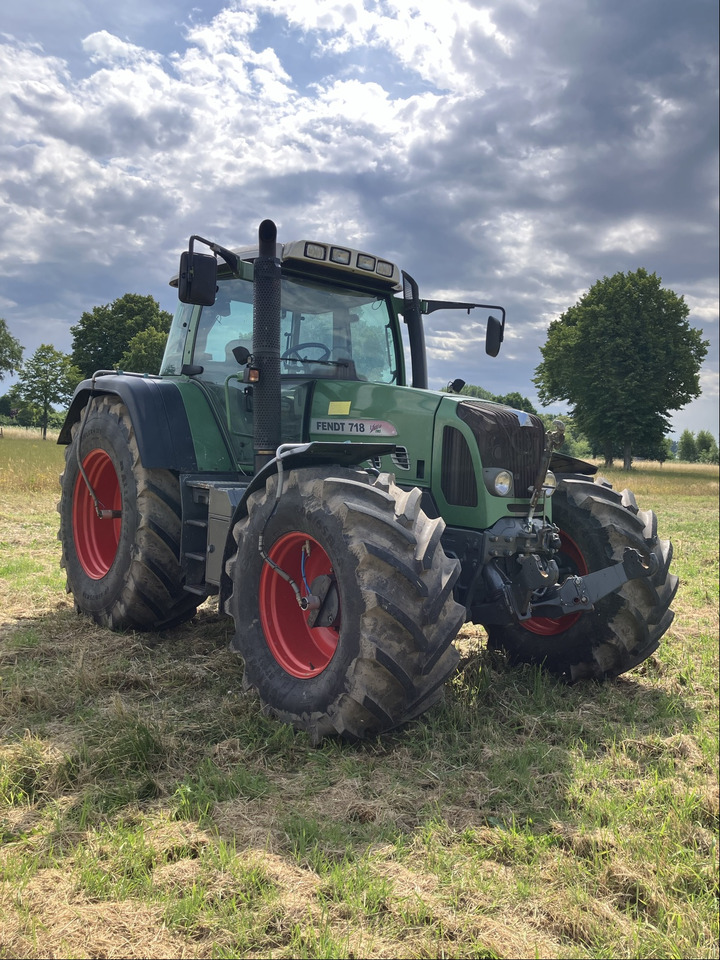 Fendt 718 Com3 Vario TMS - Tractor: foto 1 Fendt 718 Com3 Vario TMS - Tractor: foto 1