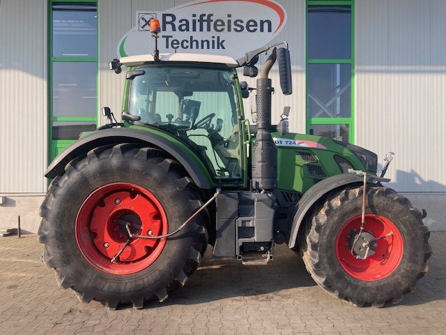Tractor Fendt 724 Vario S4 ProfiPlus: foto 12