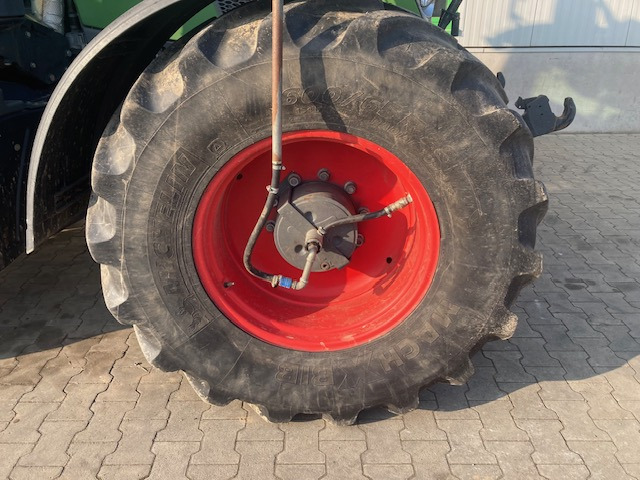 Tractor Fendt 724 Vario S4 ProfiPlus: foto 9