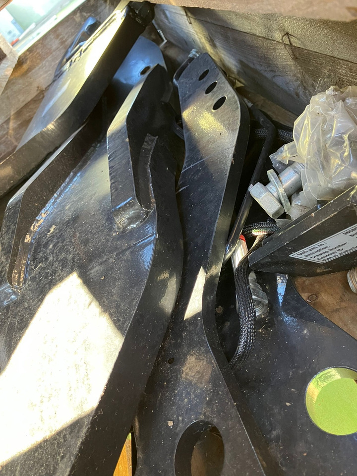 Fendt Frontlader - Anbauteile - Cargador frontal para tractor: foto 2 Fendt Frontlader - Anbauteile - Cargador frontal para tractor: foto 2