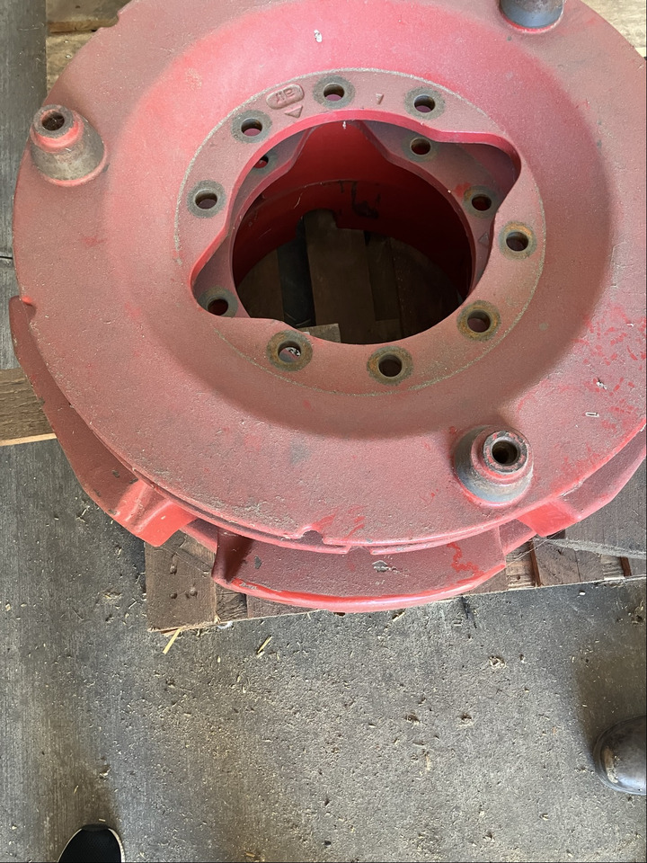 Fendt Hinterradgewichte 2x300kg - Tractor: foto 2 Fendt Hinterradgewichte 2x300kg - Tractor: foto 2