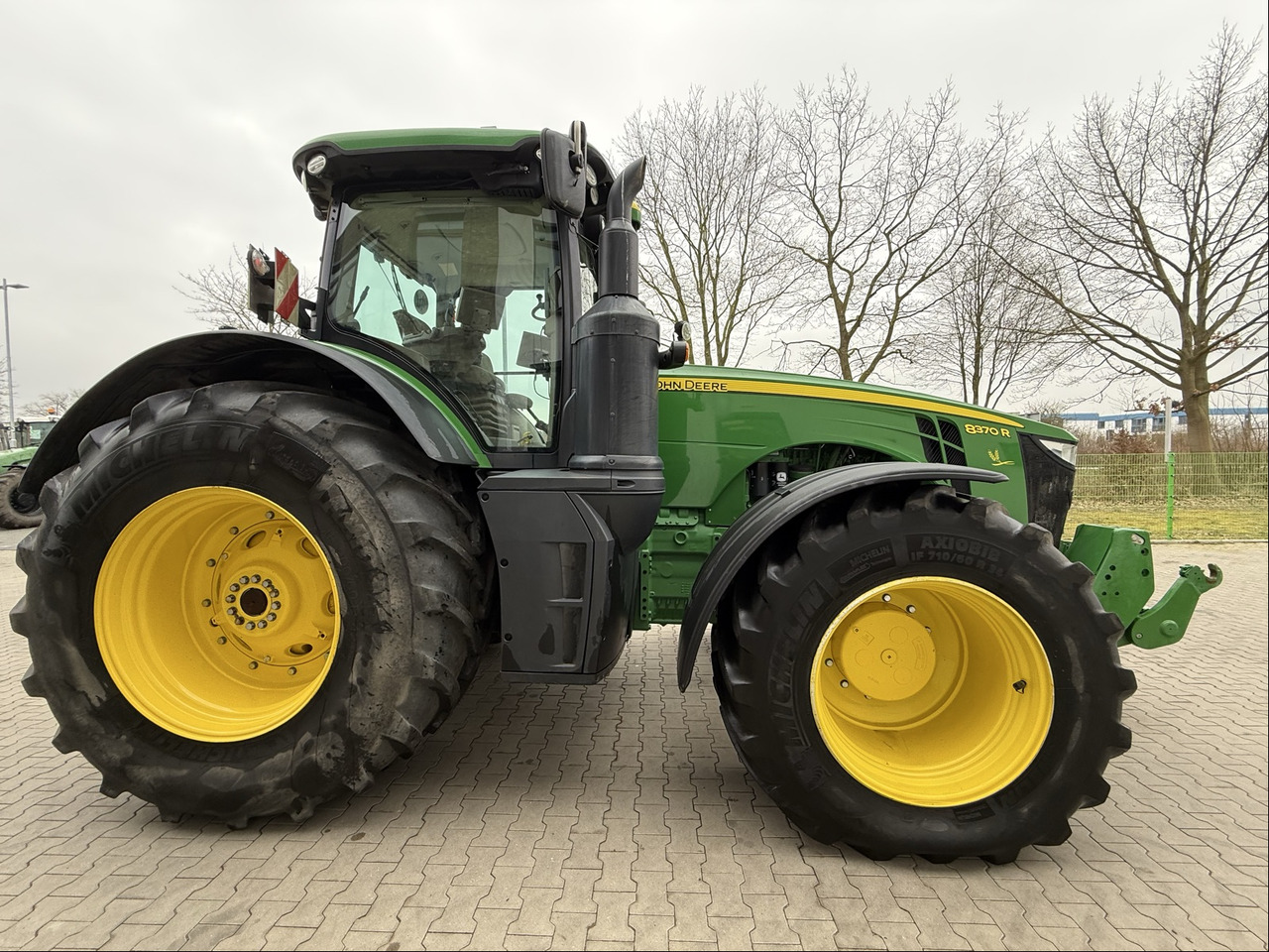 John Deere 8370 R - Tractor: foto 5 John Deere 8370 R - Tractor: foto 5