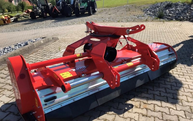 Kuhn BPR 280 PRO - Hammerschlegel - Desbrozadora de martillos: foto 1 Kuhn BPR 280 PRO - Hammerschlegel - Desbrozadora de martillos: foto 1