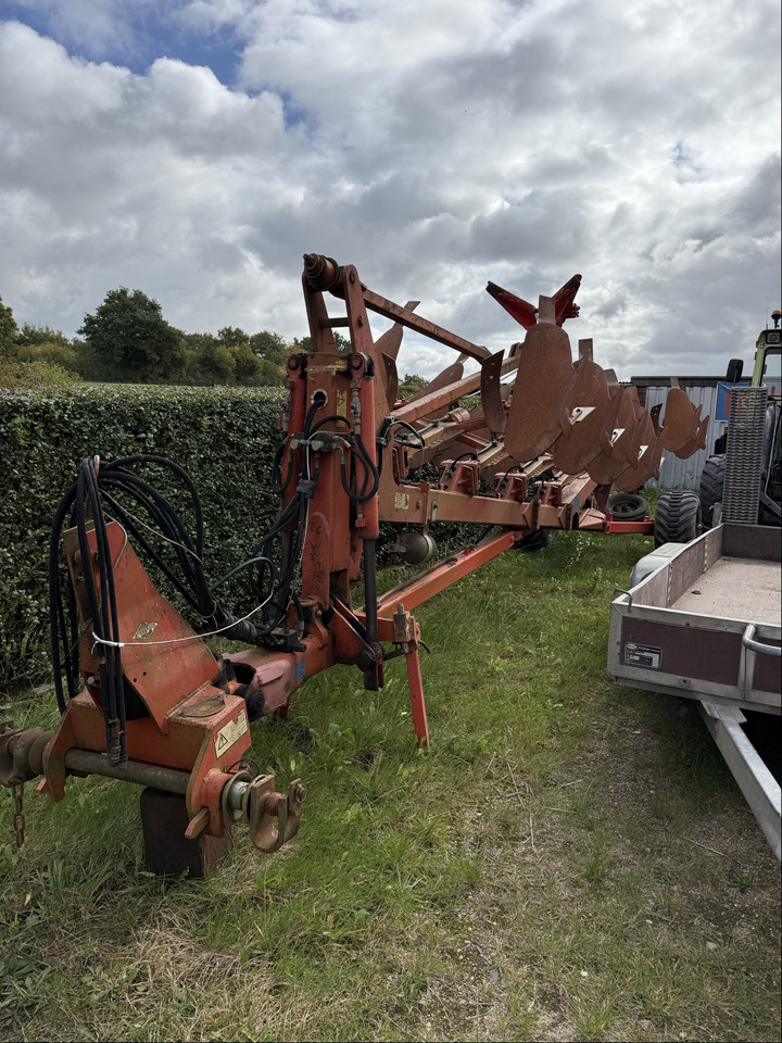 Kuhn Volldrehpflug - Arado: foto 1 Kuhn Volldrehpflug - Arado: foto 1