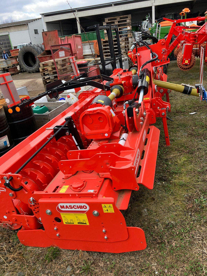 Maschio Aquila-Classic 5000 K500 mit F - Equipo para trabajo del suelo: foto 1 Maschio Aquila-Classic 5000 K500 mit F - Equipo para trabajo del suelo: foto 1
