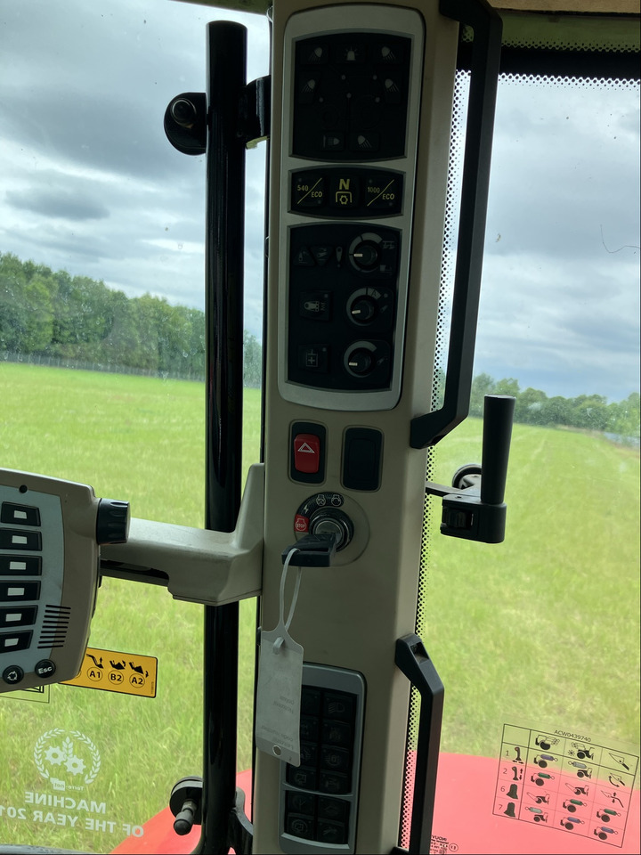 Massey Ferguson 6716 S Dyna 6 - Tractor: foto 5 Massey Ferguson 6716 S Dyna 6 - Tractor: foto 5