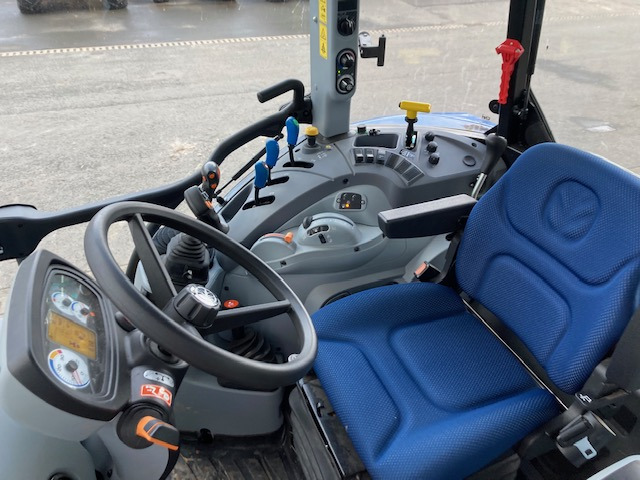 New Holland T5.100 - Tractor: foto 5 New Holland T5.100 - Tractor: foto 5