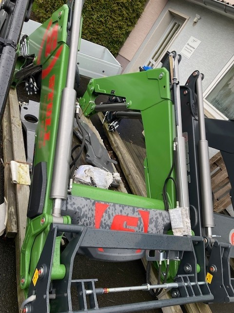 Stoll Frontlader Profil. FZ 46-33.1 - Cargador frontal para tractor: foto 1 Stoll Frontlader Profil. FZ 46-33.1 - Cargador frontal para tractor: foto 1