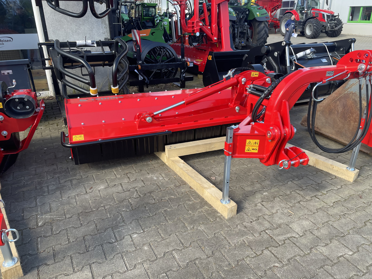 Tehnos Mulcher MB 220R PROFI LW - Desbrozadora de martillos: foto 1 Tehnos Mulcher MB 220R PROFI LW - Desbrozadora de martillos: foto 1