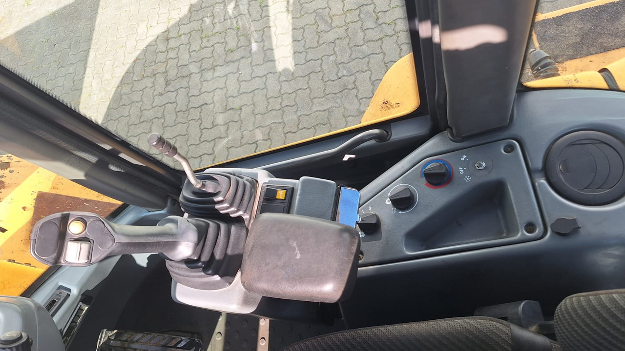 Volvo Radlader L 40 B TP - Cargadora: foto 5 Volvo Radlader L 40 B TP - Cargadora: foto 5