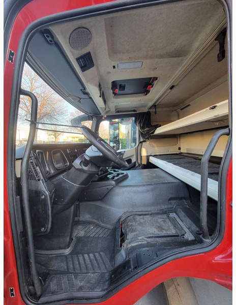 Mercedes-Benz Actros - Cabina e interior para Camión: foto 4 Mercedes-Benz Actros - Cabina e interior para Camión: foto 4