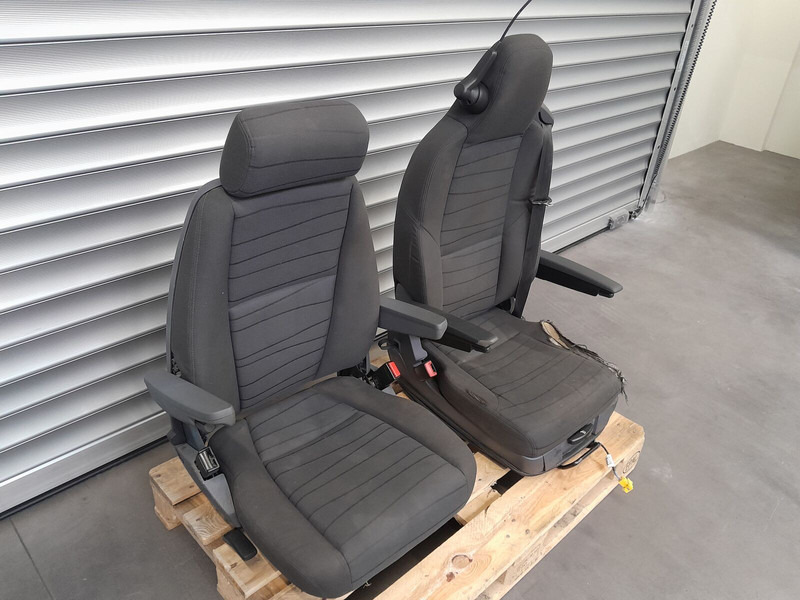 Scania R Serie Streamline - Asiento para Camión: foto 3 Scania R Serie Streamline - Asiento para Camión: foto 3