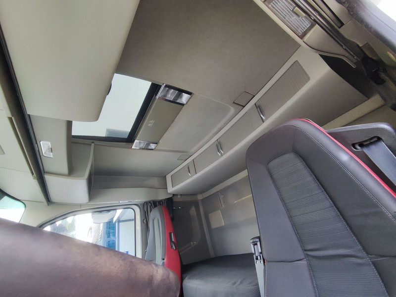 Cabina e interior para Camión Volvo LOW ROOF L2 H1: foto 15