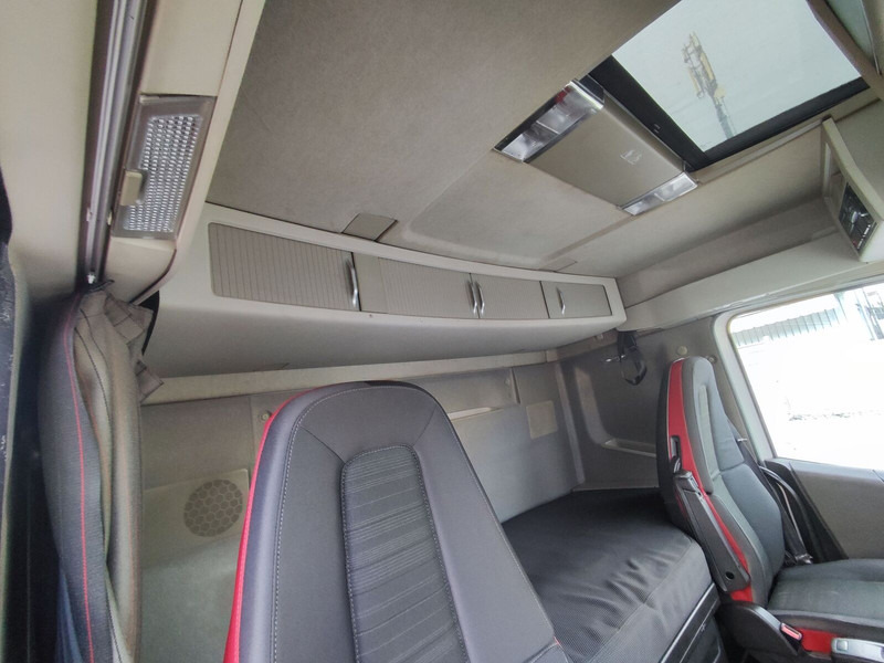 Cabina e interior para Camión Volvo LOW ROOF L2 H1: foto 11