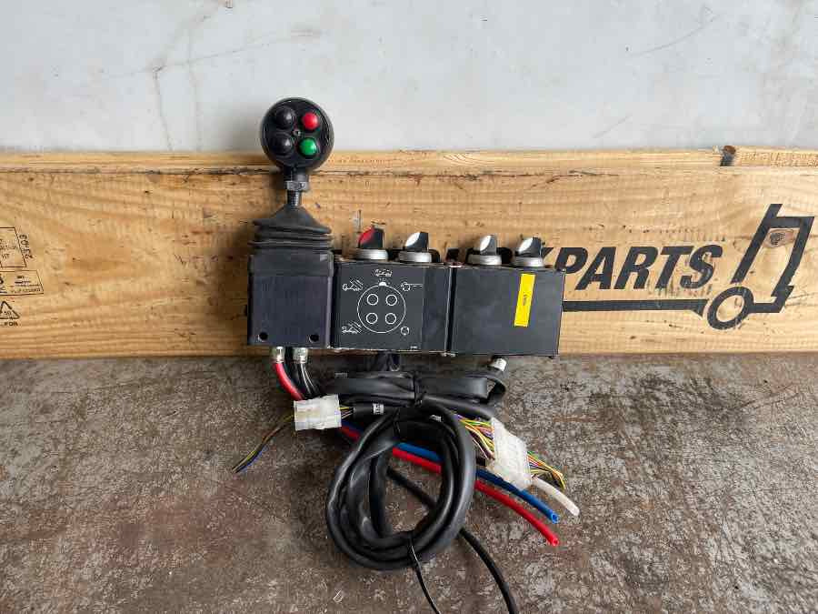 HYDRALIC TIP FUNKTION CONTROL - Hidráulica para Camión: foto 1 HYDRALIC TIP FUNKTION CONTROL - Hidráulica para Camión: foto 1