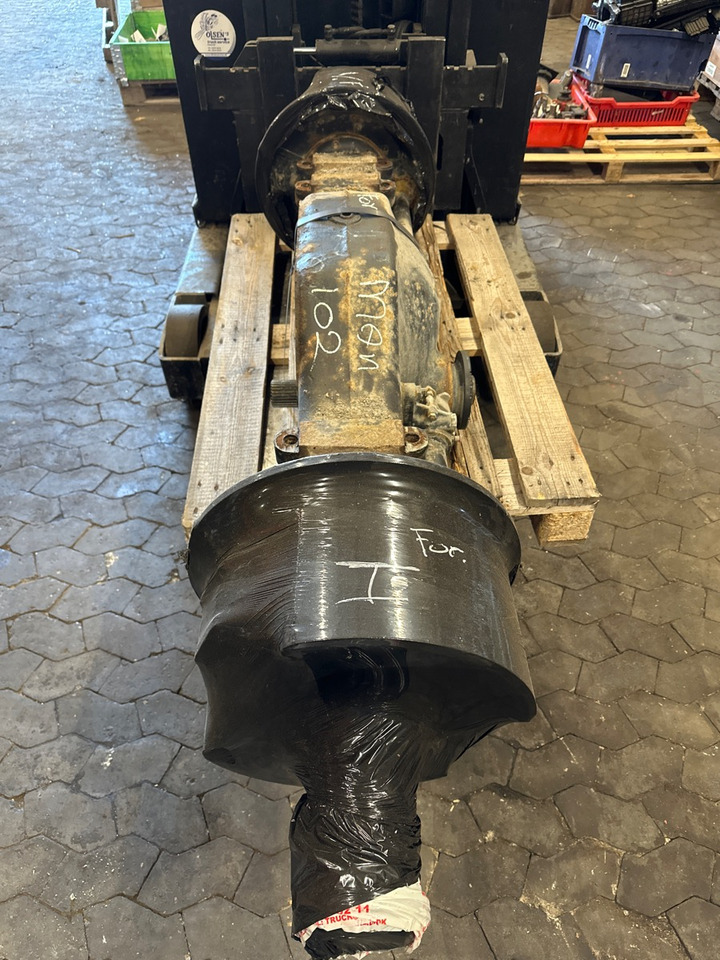 MAN REAR AXLE HPD-1382 81.35401-6122 - Eje y piezas para Camión: foto 1 MAN REAR AXLE HPD-1382 81.35401-6122 - Eje y piezas para Camión: foto 1
