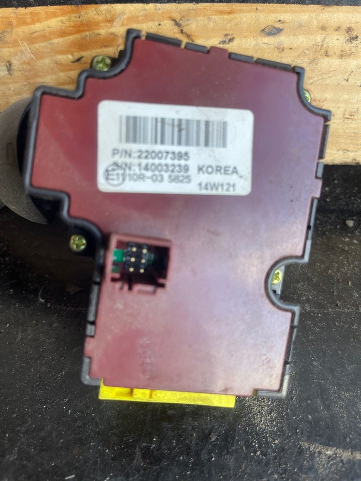 RENAULT LEVER 7422007395 - Cabina e interior para Camión: foto 2 RENAULT LEVER 7422007395 - Cabina e interior para Camión: foto 2