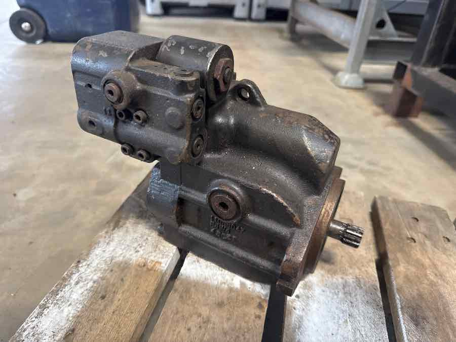 SCANIA BUS HYDRAULIC PUMP 2202323 - Hidráulica para Camión: foto 1 SCANIA BUS HYDRAULIC PUMP 2202323 - Hidráulica para Camión: foto 1