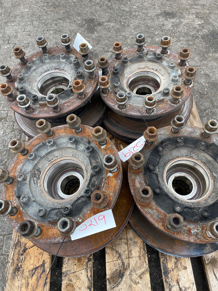 SCANIA FRONT HUB 2296959 - Cubo para Camión: foto 2 SCANIA FRONT HUB 2296959 - Cubo para Camión: foto 2