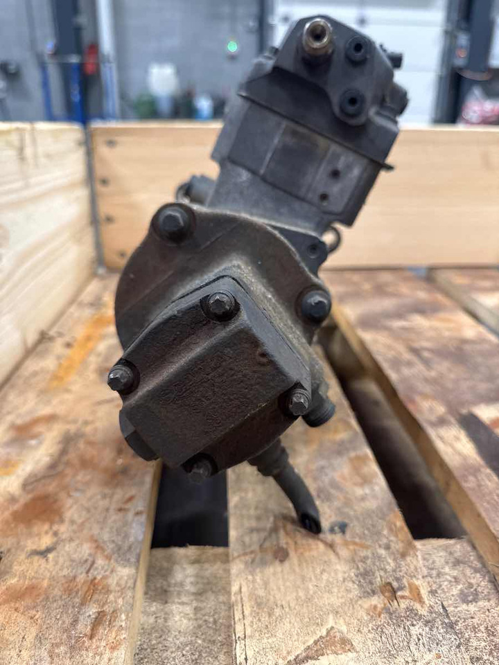 SCANIA HIGH PRESSURE PUMP 1947370 - Procesamiento de combustible para Camión: foto 3 SCANIA HIGH PRESSURE PUMP 1947370 - Procesamiento de combustible para Camión: foto 3