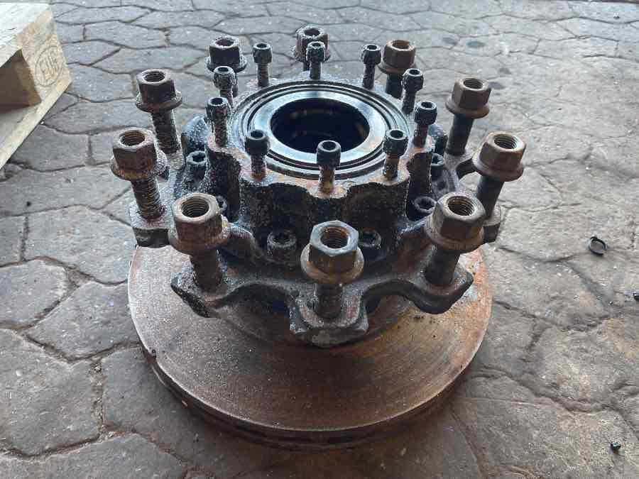 SCANIA REAR HUB 2603319 - Cubo para Camión: foto 1 SCANIA REAR HUB 2603319 - Cubo para Camión: foto 1