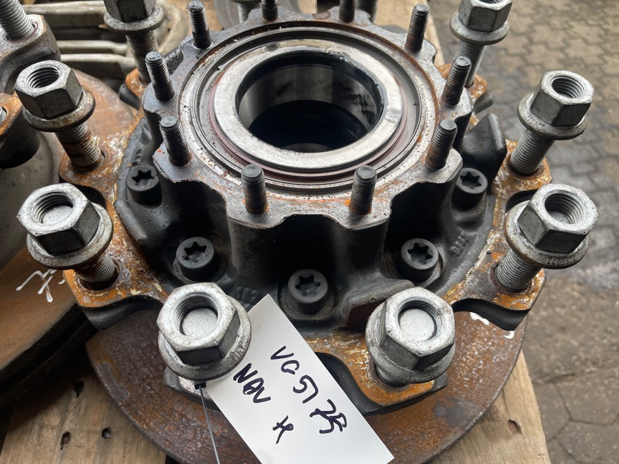 SCANIA REAR HUB 2603319 - Cubo para Camión: foto 1 SCANIA REAR HUB 2603319 - Cubo para Camión: foto 1