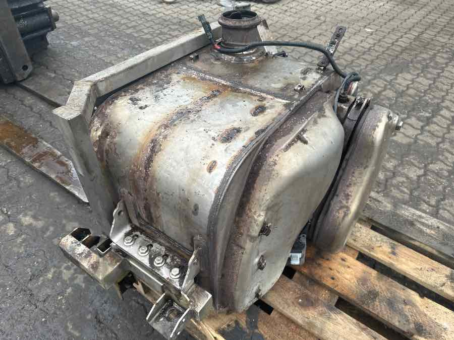 VOLVO BUS EXHAUST 22183004 - Silenciador/ Sistema de escape para Camión: foto 3 VOLVO BUS EXHAUST 22183004 - Silenciador/ Sistema de escape para Camión: foto 3