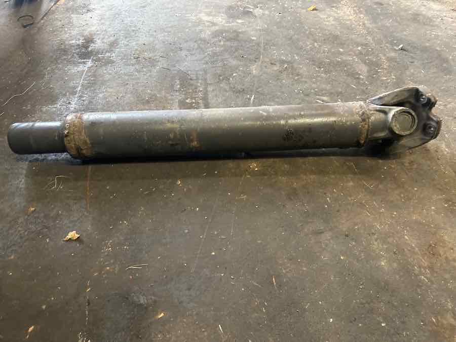 VOLVO BUS PROPSHAFT 3178235 - Árbol de transmisión para Camión: foto 1 VOLVO BUS PROPSHAFT 3178235 - Árbol de transmisión para Camión: foto 1