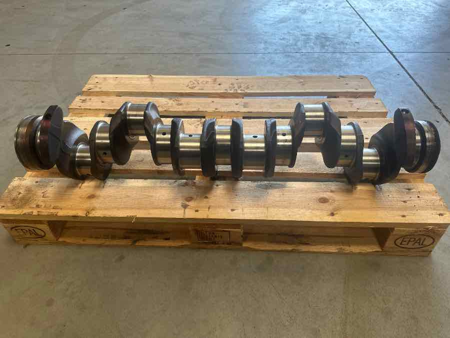 VOLVO CRANKSHAFT 20486222 - Motor y piezas para Camión: foto 1 VOLVO CRANKSHAFT 20486222 - Motor y piezas para Camión: foto 1