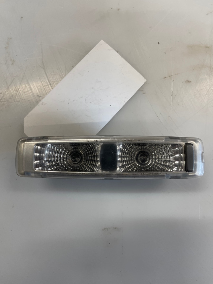 VOLVO LIGHT 82055235 - Luz/ Iluminación para Camión: foto 2 VOLVO LIGHT 82055235 - Luz/ Iluminación para Camión: foto 2