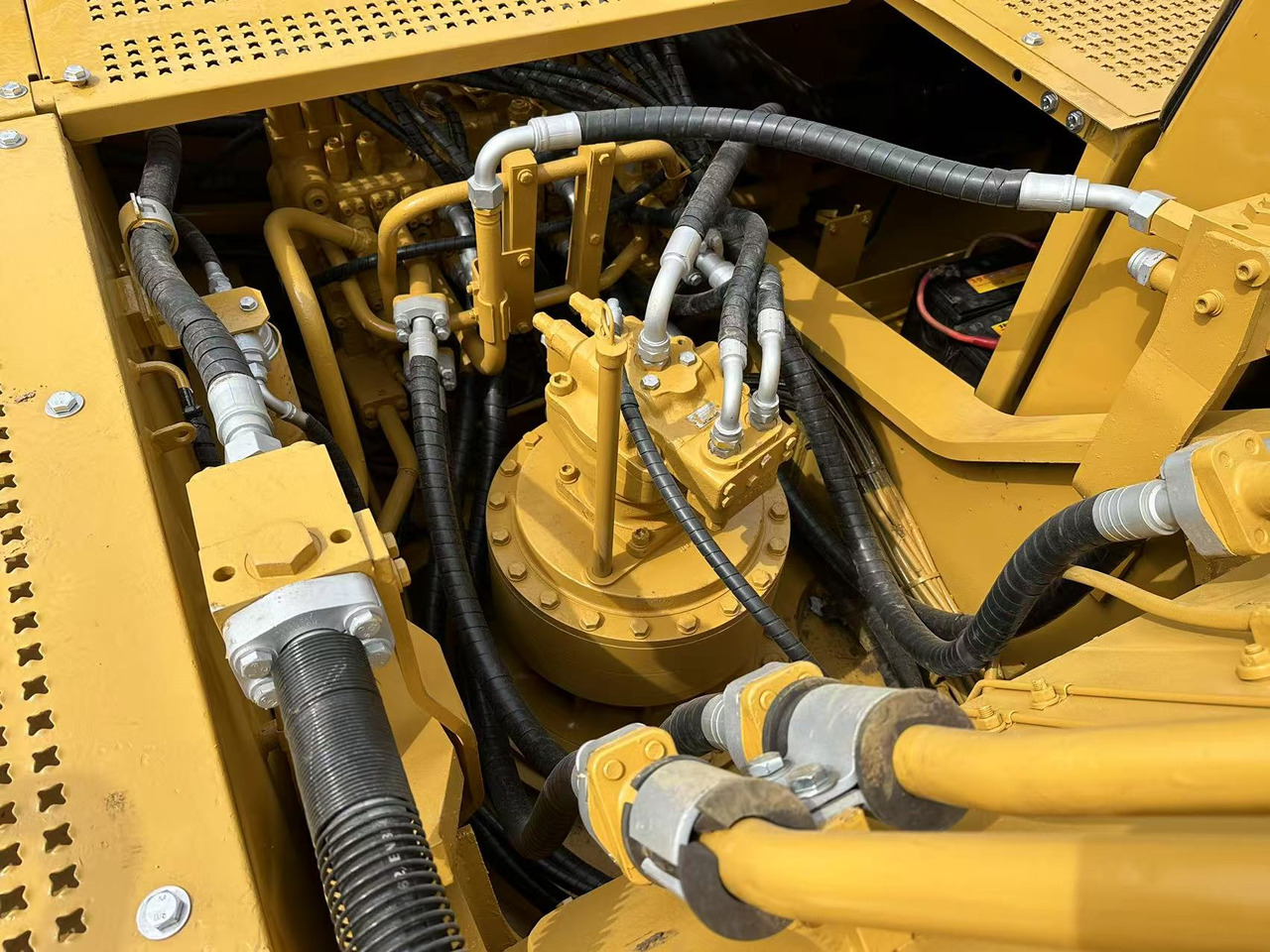 Excavadora de cadenas CAT 330BL: foto 8