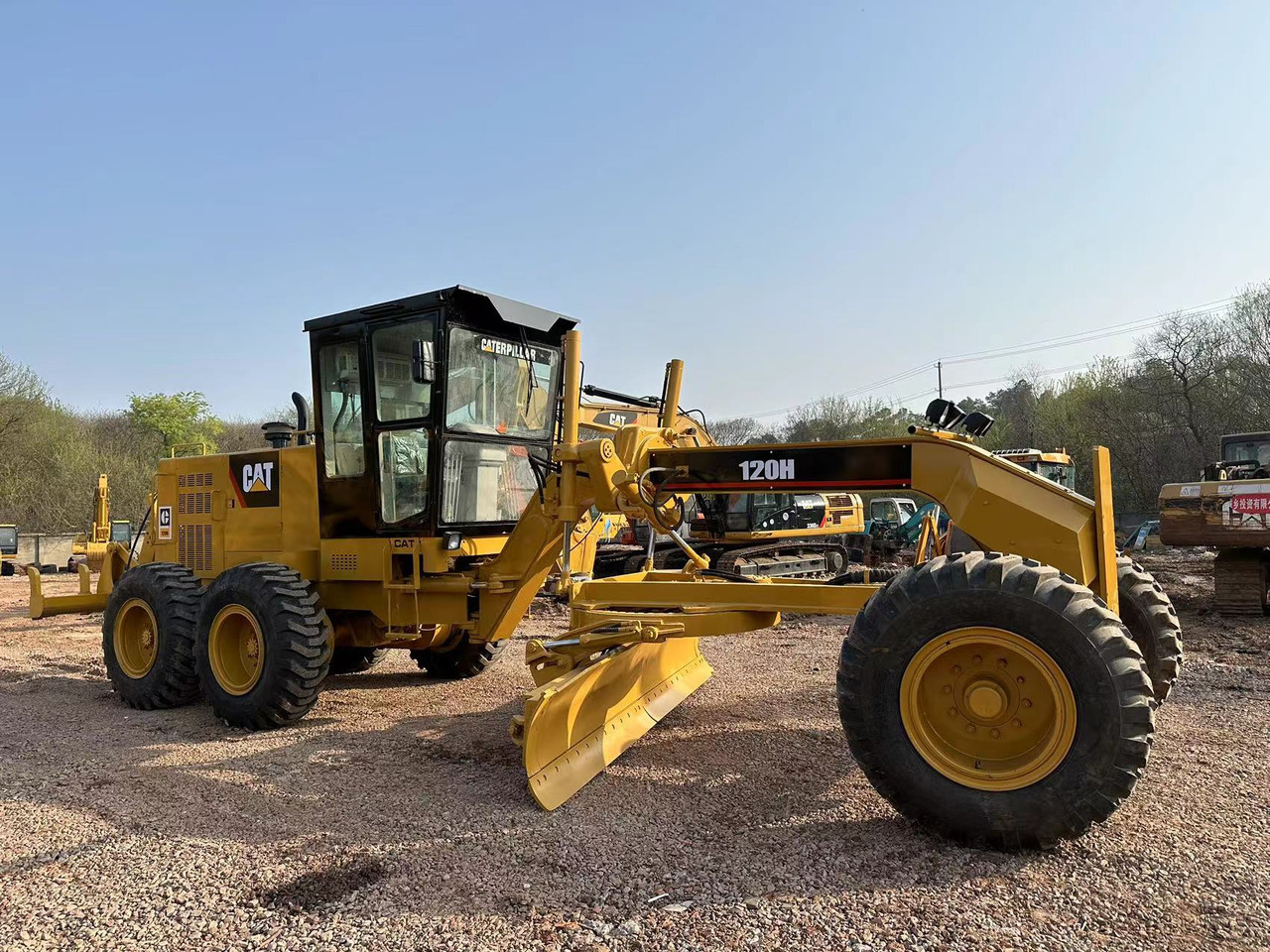 CATERPILLAR 120H - Grader: foto 1 CATERPILLAR 120H - Grader: foto 1