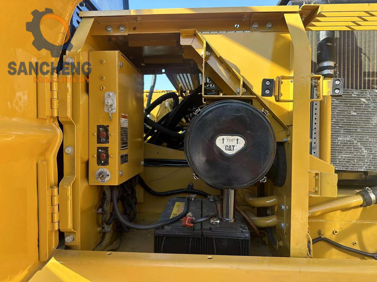 Excavadora de cadenas CATERPILLAR 320BL: foto 10