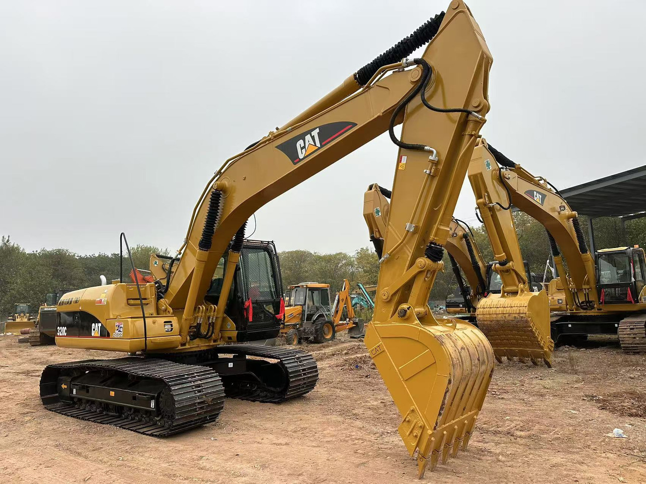 Excavadora de cadenas CATERPILLAR 320C: foto 6