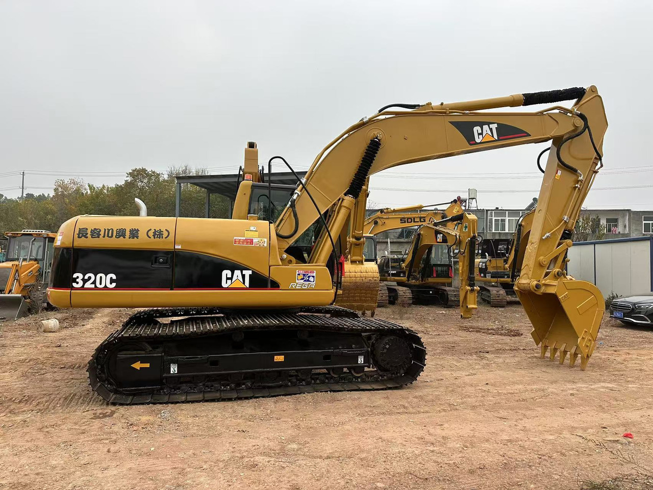 CATERPILLAR 320CL - Excavadora de cadenas: foto 3 CATERPILLAR 320CL - Excavadora de cadenas: foto 3