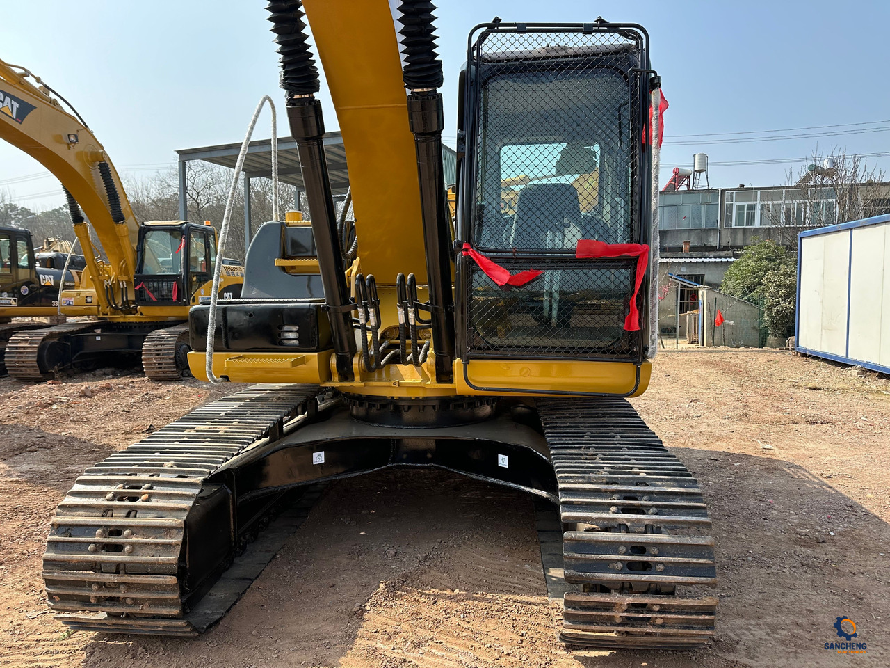 Excavadora de cadenas CATERPILLAR 320D2L: foto 8